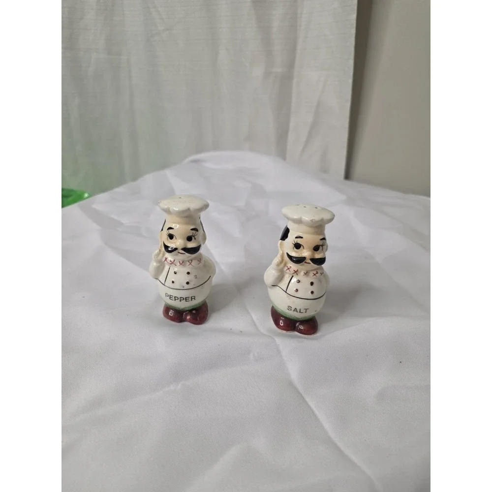 Vintage Italian Chef Salt and Pepper Shakers Hong Kong Kitsch Retro